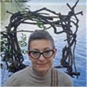 Laureata in biologia presso l'Università di Milano, laurea magistrale  ex insegnante,impartisce lezioni 
