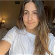 Estudiante de Magisterio Infantil con experiencia trabajando en una academia de inglés.