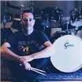 Profesor de batería, artista de la marca gretsch, con 25 años de trayectoria en docencia y grupos de música popular y clásica