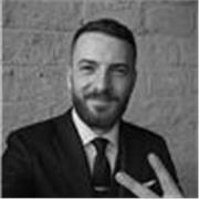 Vuoi imparare davvero la grafica e trasformare la tua creatività in una competenza professionale?
Scrivimi!