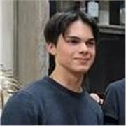 Mi sono appena diplomato al liceo scientifico, e offro ripetizioni di inglese o matematica per studenti delle scuole medie