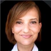 Profesora de Contabilidad, licenciada en Administración y Dirección de Empresas con Master en Contabilidad y Finanzas Corporativas