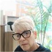 Licenciada en Derecho. Máster en Educación Avanzada. Profesora universitaria con categoría Auxiliar por más de 35 años