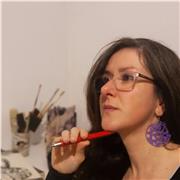 Docente y mentora con mucha empatía, capaz de adaptarse a las necesidades de cada alumno y asegurar un aprendizaje útil.