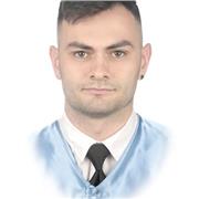 Profesor graduado en magisterio que ofrece clases de refuerzo a niños de primaria y ESO