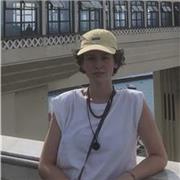 Formada em inglês avançado pela rede de ensino Cultura Inglesa