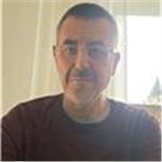 Ancien ingénieur en pré retraite, j'accompagne les élèves du collège à la 1ère en mathématiques, physique et chimie.