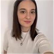 Integradora social y estudiante de traducción. Clases en Barcelona adaptabas a cada alumno, desde primaria hasta adultos. Especialidad en historia, humanidades, arte e idiomas.