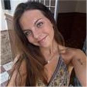 Traductora e intérprete, especialista en inglés y francés 