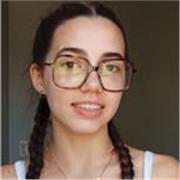 Danseuse au Pôle National Supérieur de Danse, j'enseigne aux passionnés qui veulent apprendre à danser et à se perfectionner !