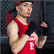 Peleador profesional de muaythai y defensa personal
