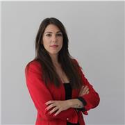 Profesora de Equitación nivel iniciación. También puedo ser profesora relacionado con administración, atención al cliente..