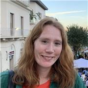 Sono una madrelingua inglese. Vi posso aiutare a leggere, parlare e scrivere come si fa in Inghilterra