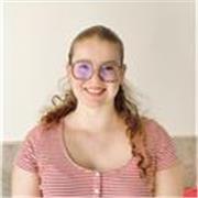 Sei alla ricerca di una madrelingua inglese, certificata TEFL? Propongo lezioni tra gioco e apprendimento con un metodo immersivo!