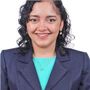 Spanischlehrer für kinder jeden Alters auf spielerische Weise.