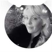 Diplômée en Lettres et sciences humaines, j’enseigne depuis de nombreuses années le Français et j’aide les personnes Dys