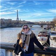 Französischunterricht mit Muttersprachlerin für Jugendliche – online oder in Berlin.