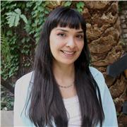 Profesora de Diseño Gráfico, especialista en illustrator, photoshop e InDesign