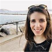 Laurea triennale in Lettere e Filosofia; laurea magistrale in Scienze della Comunicazione, dell’Informazione e dell’Editoria