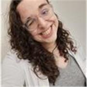 Profesora de biología, química y geografía con amplia formación en las materias y experiencia con la enseñanza obligatoria