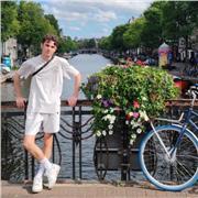 Des difficultés en mathématiques lycée et collège ? Je suis là pour vous aider et acquérir les compétences basiques pour réussir.