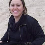 Educadora diferencial ofrece apoyo pedagógico a niños , niñas y adolescentes que presenten Deficit Cognitivo