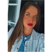 Titulada en atención a personas en situación de dependencia, y me dirijo a niños con necesidades especiales para apoyo y cuidado