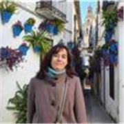 Profesora titulada con más de 30 años de experiencia en la enseñanza de inglés presencial con alumnos de secundaria y bachillerato