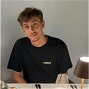 Asistente en italiano para los deberes de adolescentes