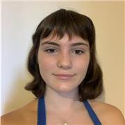 Soy una persona trabajadora y eficiente que es además nativa en el idioma ofertado