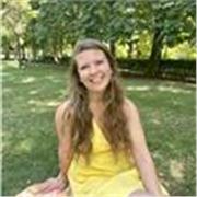 Profesora de apoyo en varias asignaturas, con C1 inglés 