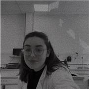 Jeune diplômée en Chimie et Physique des Matériaux