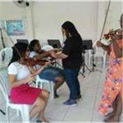 Aulas de violino ou violão para iniciantes: do nível iniciante ao básico