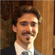 Alumno de ingeniería aeroespacial imparte clases de matemáticas, física y dibujo técnico