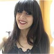 Giovane insegnante con regressa esperienza, metodi di insegnamenti specifici per ogni alunno.