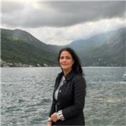 Practical nutrition coach supporting healthier habits, confidence with food and sustainable lifestyle change.