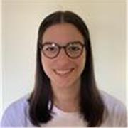Soy una persona que se adapta a las necesidads de cada alumno. Busco nuevos maneras, actividades, juegos…
Puedo dar clases des de primaria hasta ESO y Batxillerato artístico