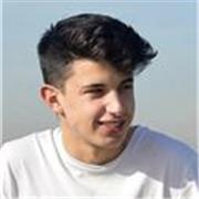 ¡Hola! Mi nombre es David Merino.
Actualmente soy estudiante de una carrera de Magisterio Primaria y a la vez me gustaría compaginarlo con un trabajo. ¿Qué mejor trabajo que uno que te gusta, no? 

Me inscribo en esta oferta de empleo porque creo que es u