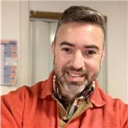 Profesor con amplia experiencia niños y adultos
