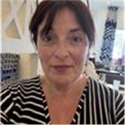 Profesora titulada en Educación Infantil y Primaria, especialidad de la que ejerce hace 10 años se ofrece a dar clases de refuerzo