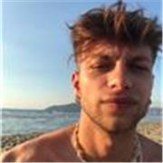 Studente della facoltà di Matematica presso L'Università Federico II di Napoli
