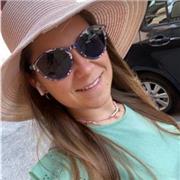 Laureata e abilitata, aiuto i bambini ed i ragazzi durante i compiti a casa, cercando il metodo di studio più adeguato.