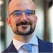 Vuoi imparare e farti piacere l'informatia? Eccomi. 
Ti insegno e ti faccio innamorare di tutta l'informatica che vuoi. 