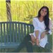 I am a University Student. I give private lessons for younger children. 