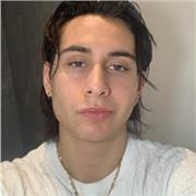 Diplomato in un lice classico con esito 93/100, attualmente studente presso la facoltà di lettere e 
filosofia della Università di Roma  La Sapienza . 
Offro lezioni e ripetizioni delle seguenti discipline: Filosofia, Latino, Greco e Inglese, in quanto ot