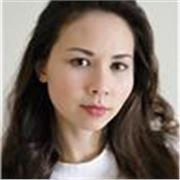 I would describe myself as warm and engaging. My lessons are aimed at students that want to improve their English.