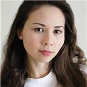 I would describe myself as warm and engaging. My lessons are aimed at students that want to improve their English.