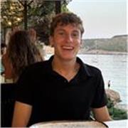 Estudiante de International Business Economics en la UPF ofrece clases de inglés, mates, economía y repaso general para primaria, ESO y Bachillerato