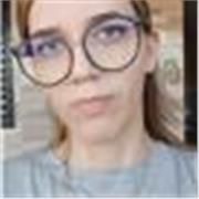 Professora de música pra crianças, português. Farmacología para adultos que fazem faculdade