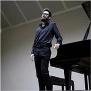 Diplomato in pianoforte al Conservatorio  G.Verdi  di Milano, impartisco lezioni private personalizzate in base sulle tue esigenze